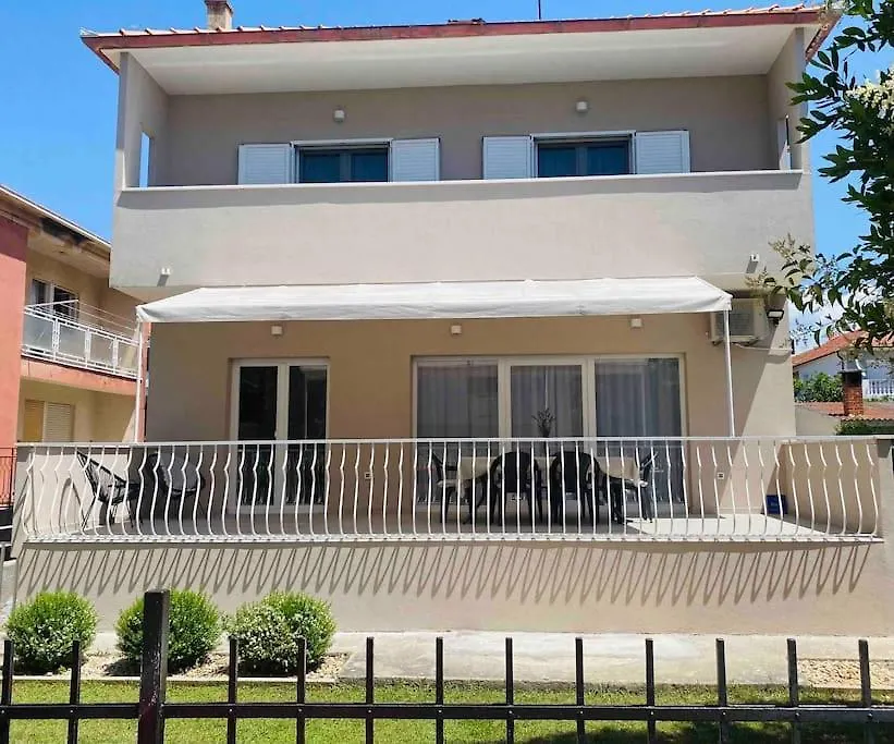 Apartment Comfort House With Big Terrace Zadar
